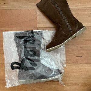 New Mini Boden suede boots